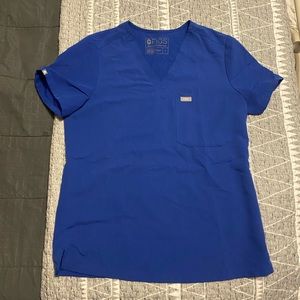 Small Figs scrub top